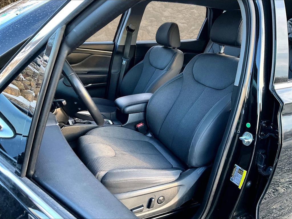 Used 2019 Hyundai Santa Fe SEL w/ Cargo Package image 20