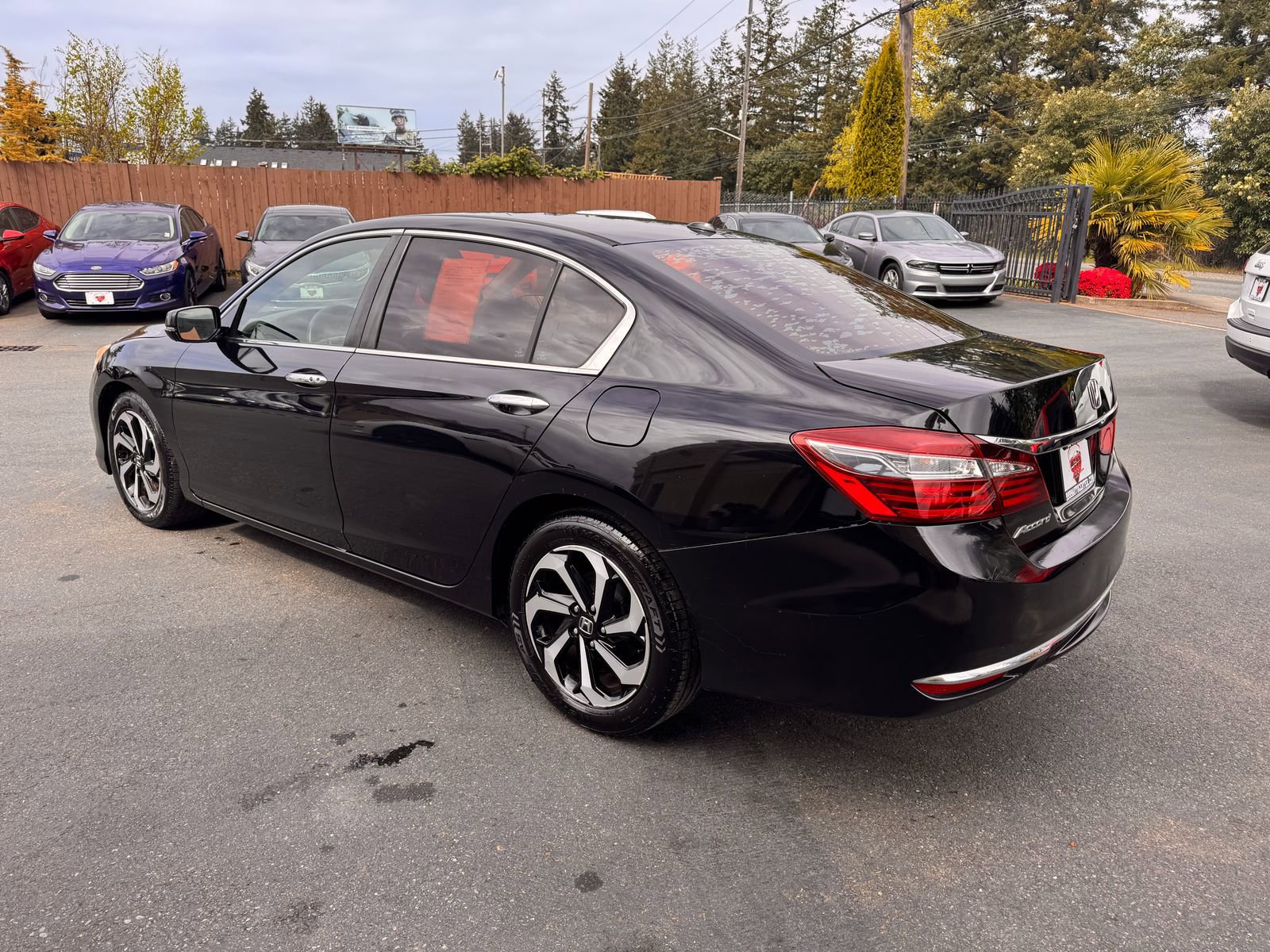 Used 2017 Honda Accord EX image 5