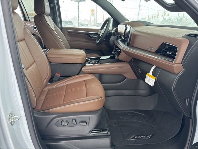 New 2026 Chevrolet Suburban High Country w/ Sun And Tow Package image 37