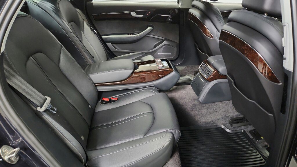 Used 2015 Audi A8 L 3.0T w/ Premium Package image 23