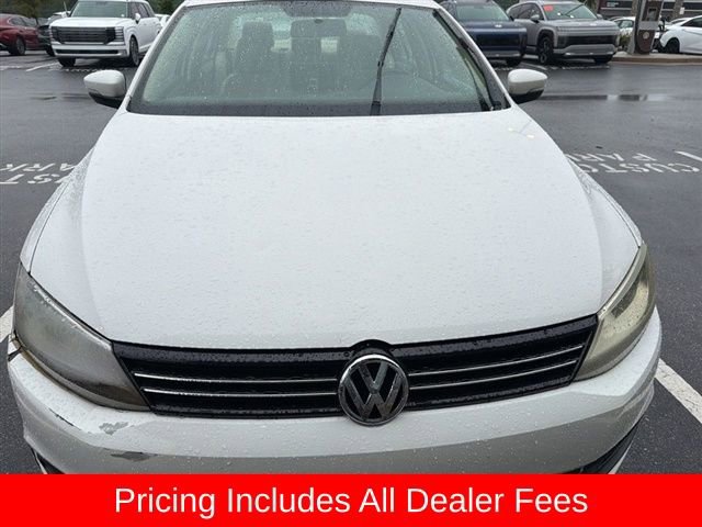 Used 2013 Volkswagen Jetta SE FWD image 2