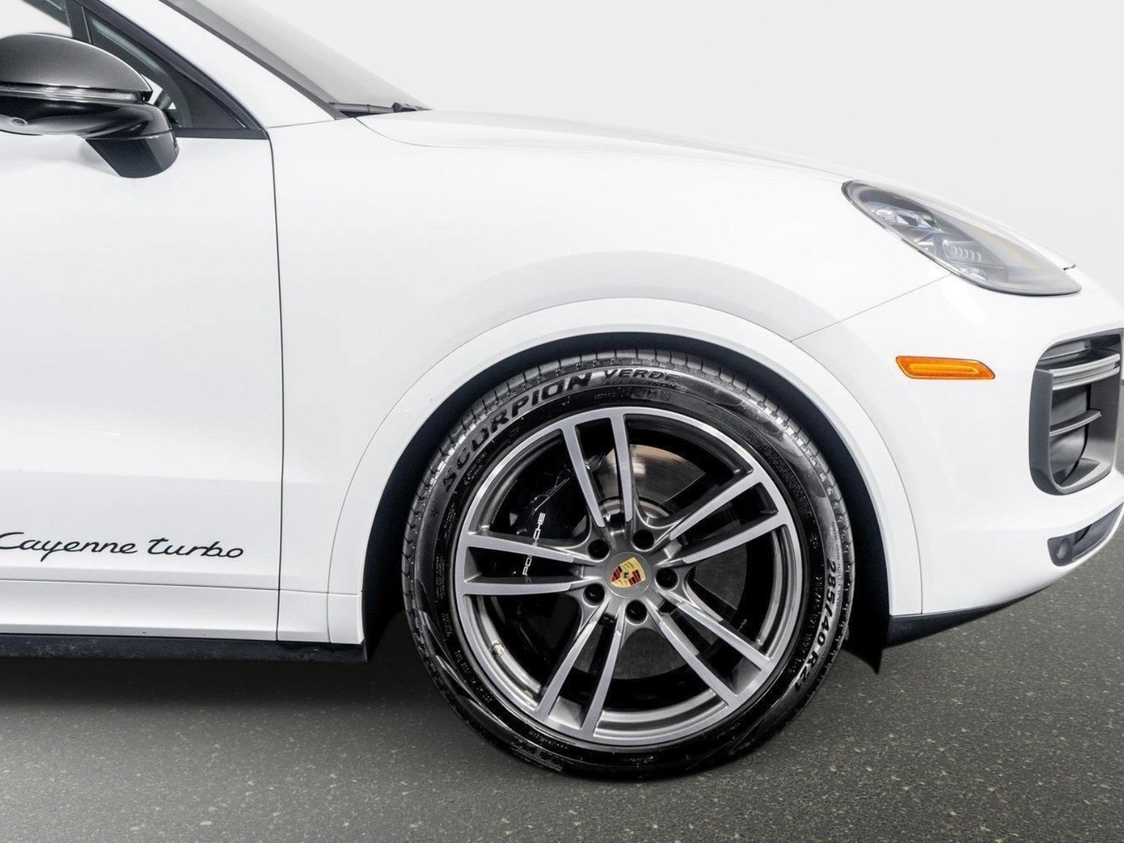 Used 2023 Porsche Cayenne Turbo w/ Premium Package Plus (PI3) AWD/4WD image 7