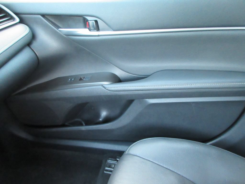 Used 2024 Toyota Camry XSE FWD image 31