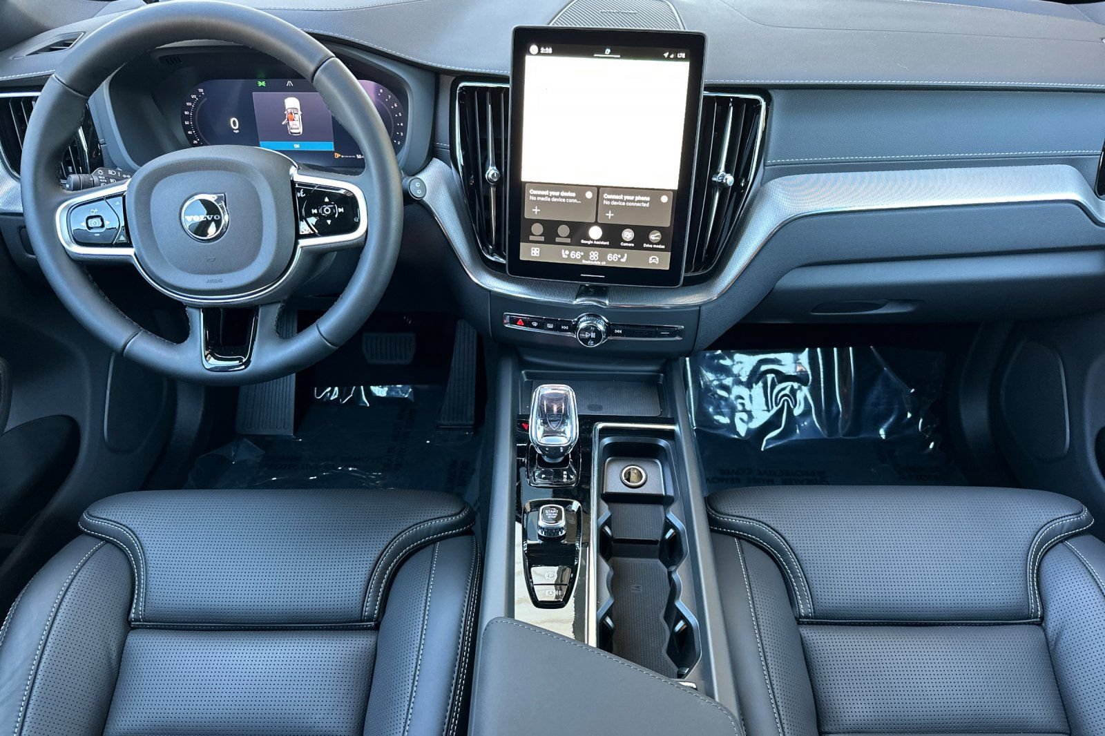 New 2026 Volvo XC60 B5 Ultra w/ Climate Package AWD/4WD image 12