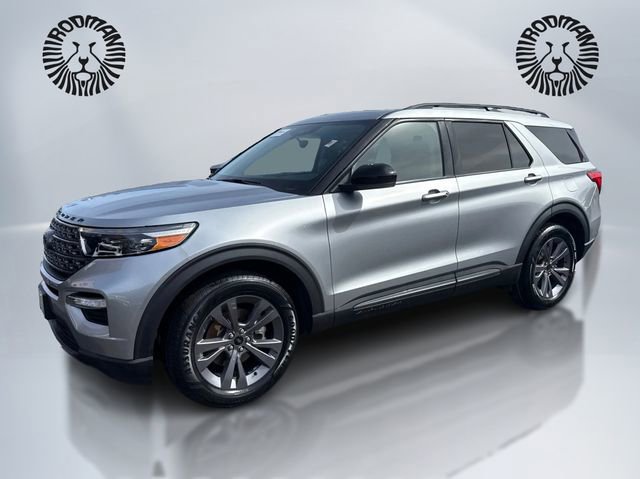 Certified 2022 Ford Explorer XLT w/ Equipment Group 202A