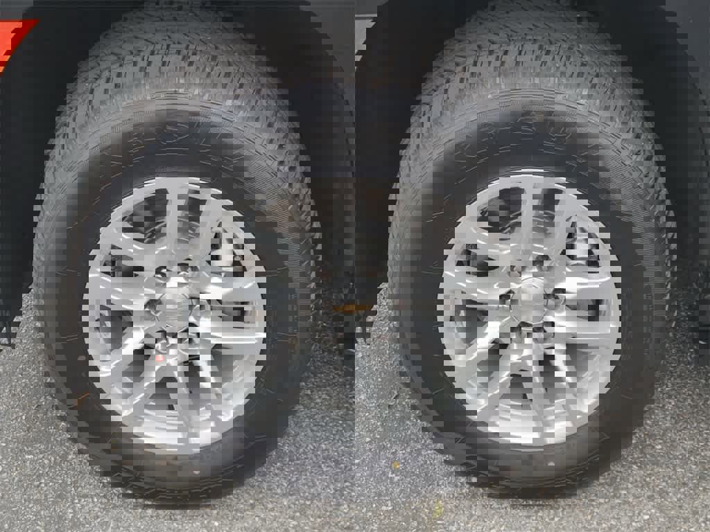 Used 2024 Chevrolet Tahoe LT image 9