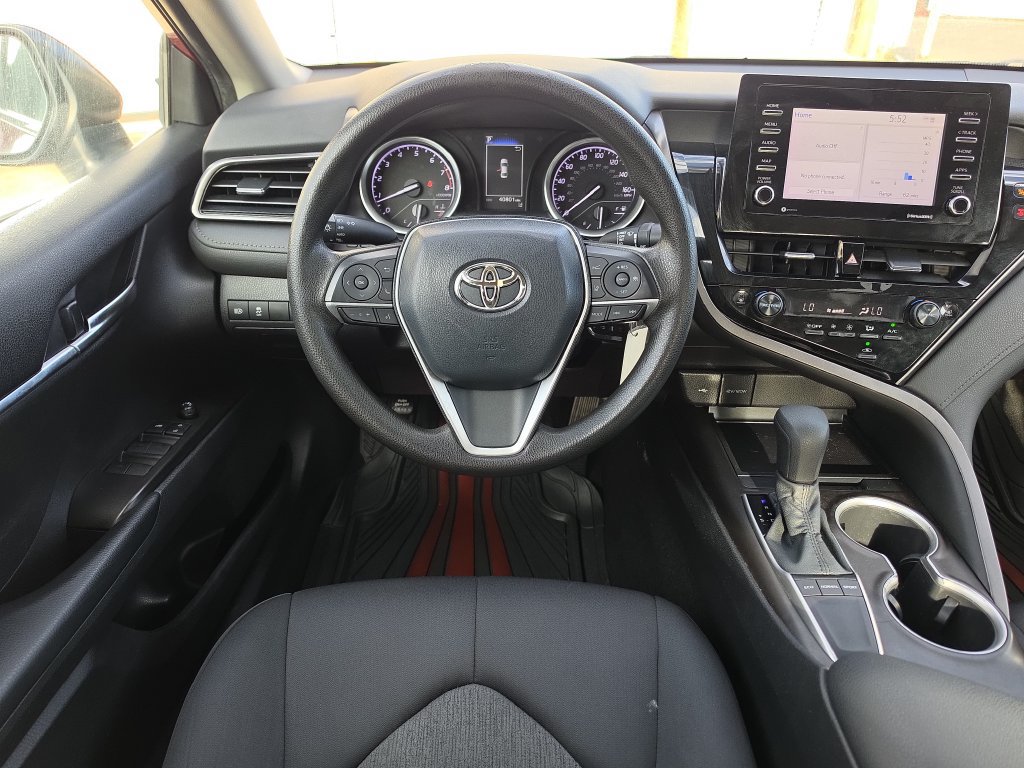 Used 2022 Toyota Camry LE FWD image 8