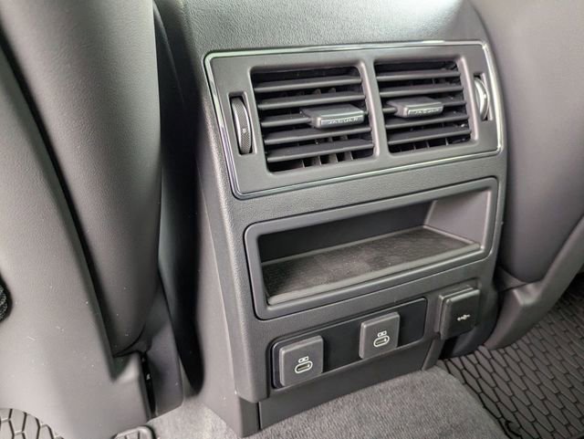 New 2026 Jaguar F-PACE R-Dynamic S image 13