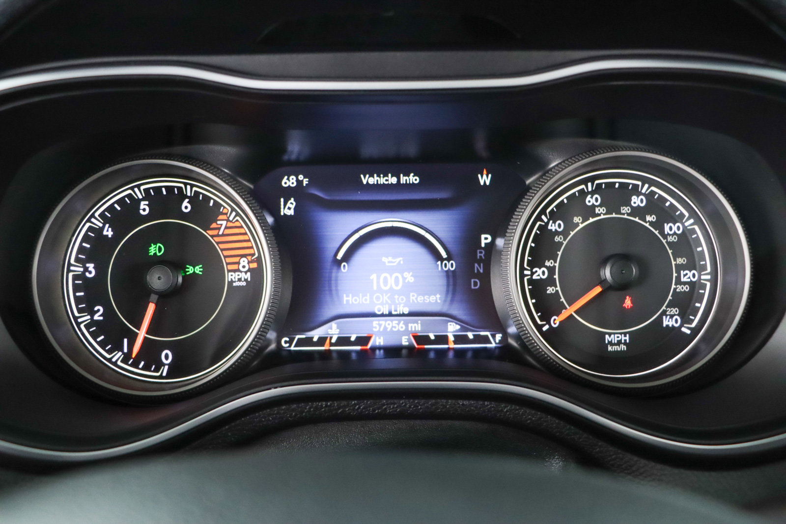 Used 2022 Jeep Cherokee Limited w/ Sun & Sound Group AWD/4WD image 15