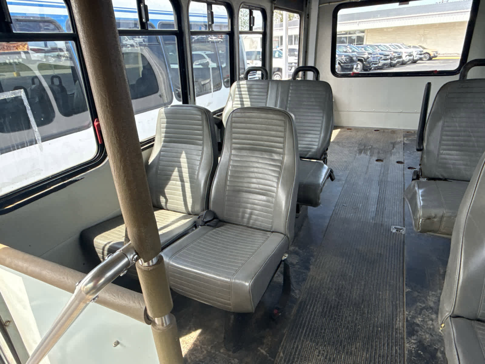 Used 1996 Ford E-350 and Econoline 350 RWD image 14