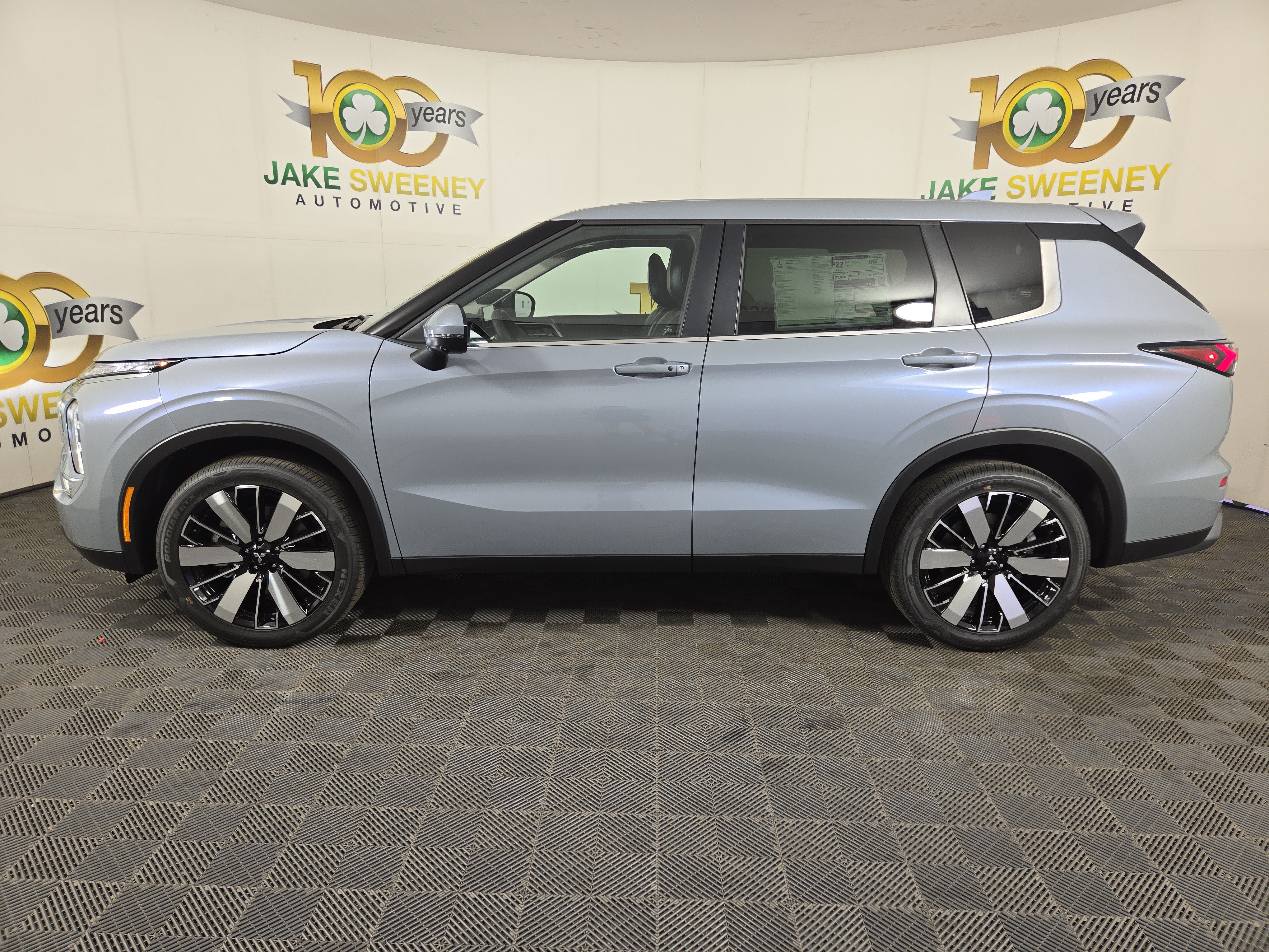 New 2026 Mitsubishi Outlander SE AWD/4WD image 4