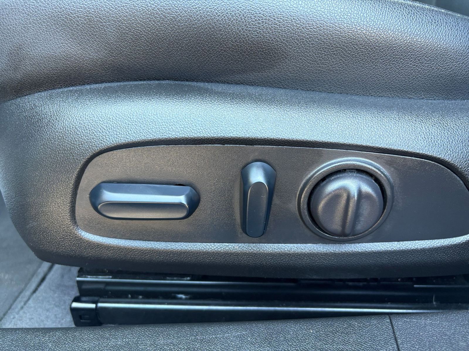 Used 2024 Chevrolet Malibu LT image 23