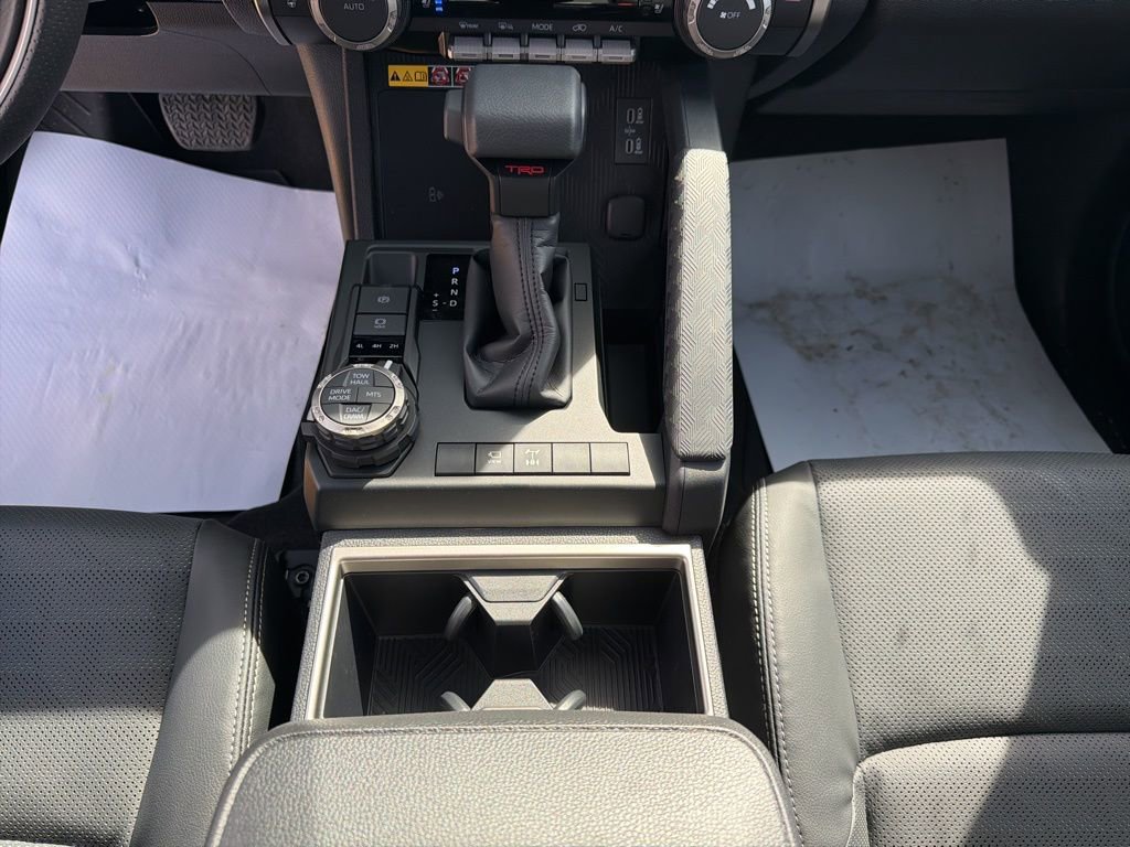 New 2025 Toyota 4Runner TRD Off-Road Premium AWD/4WD image 22