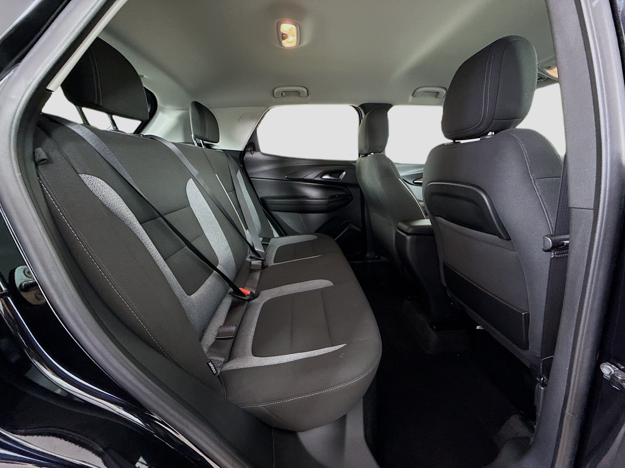Used 2023 Chevrolet TrailBlazer LS FWD image 28