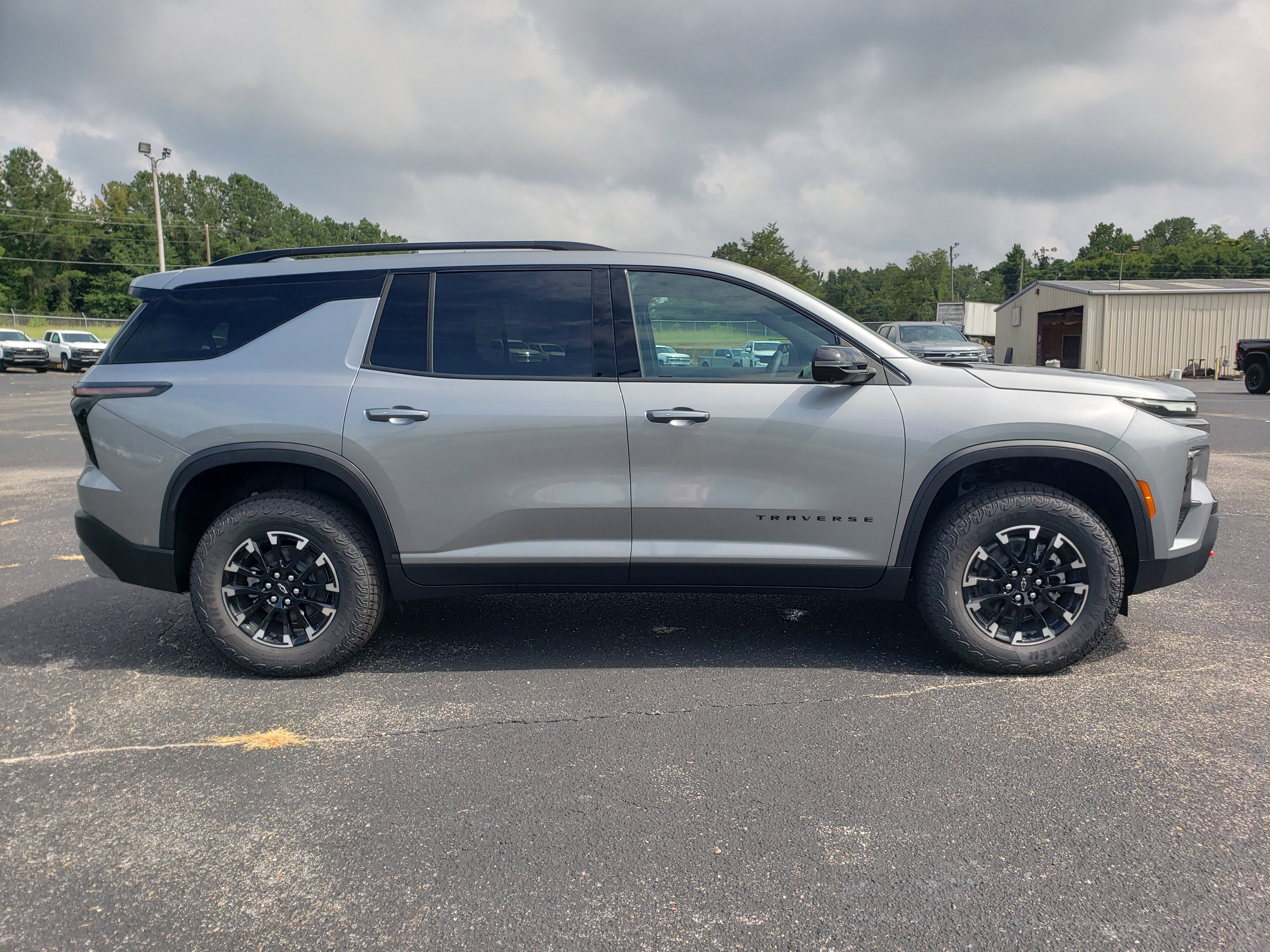 New 2026 Chevrolet Traverse Z71 w/ Driver Confidence Package AWD/4WD image 5