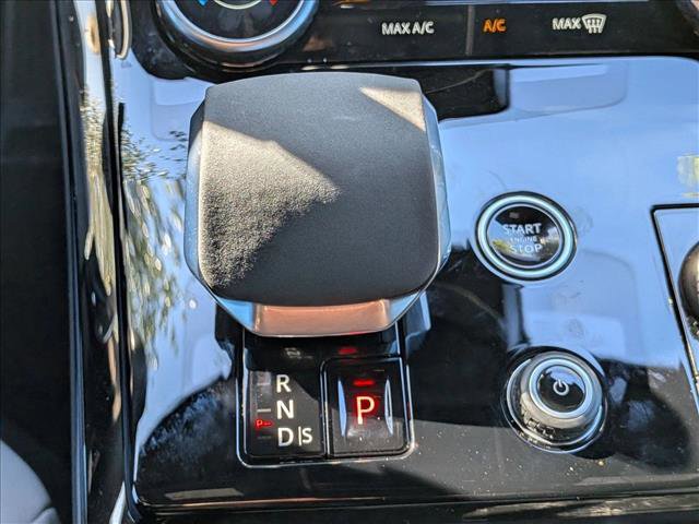 Used 2023 Land Rover Range Rover Sport SE Dynamic image 12