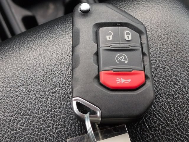 Used 2022 Jeep Wrangler Unlimited Sport AWD/4WD image 32
