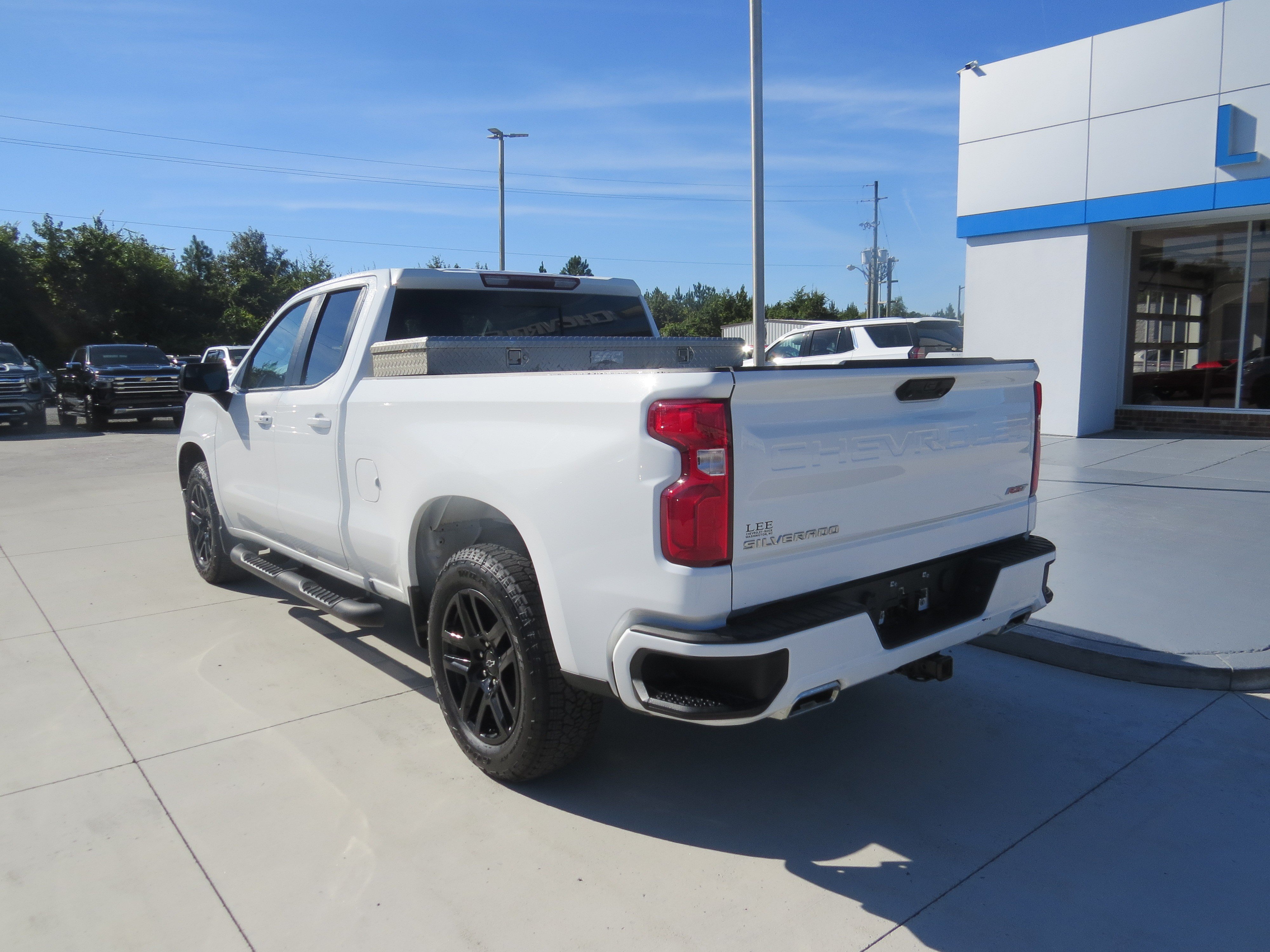 Used 2022 Chevrolet Silverado 1500 RST w/ Convenience Package II AWD/4WD image 7