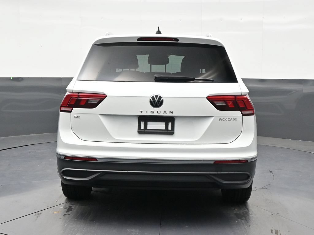 Used 2023 Volkswagen Tiguan SE FWD image 4