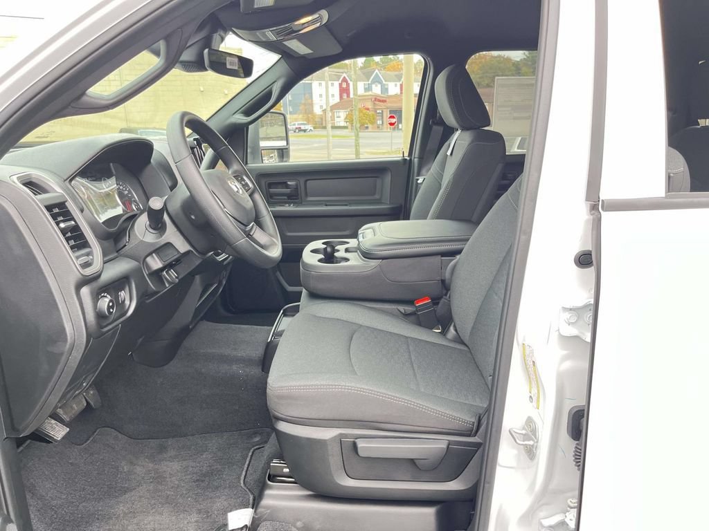 New 2026 RAM 3500 Tradesman AWD/4WD image 22
