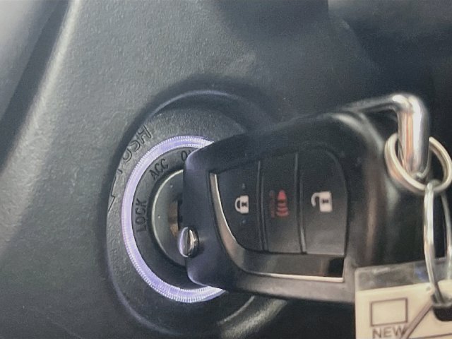 Used 2025 Toyota RAV4 LE FWD image 19