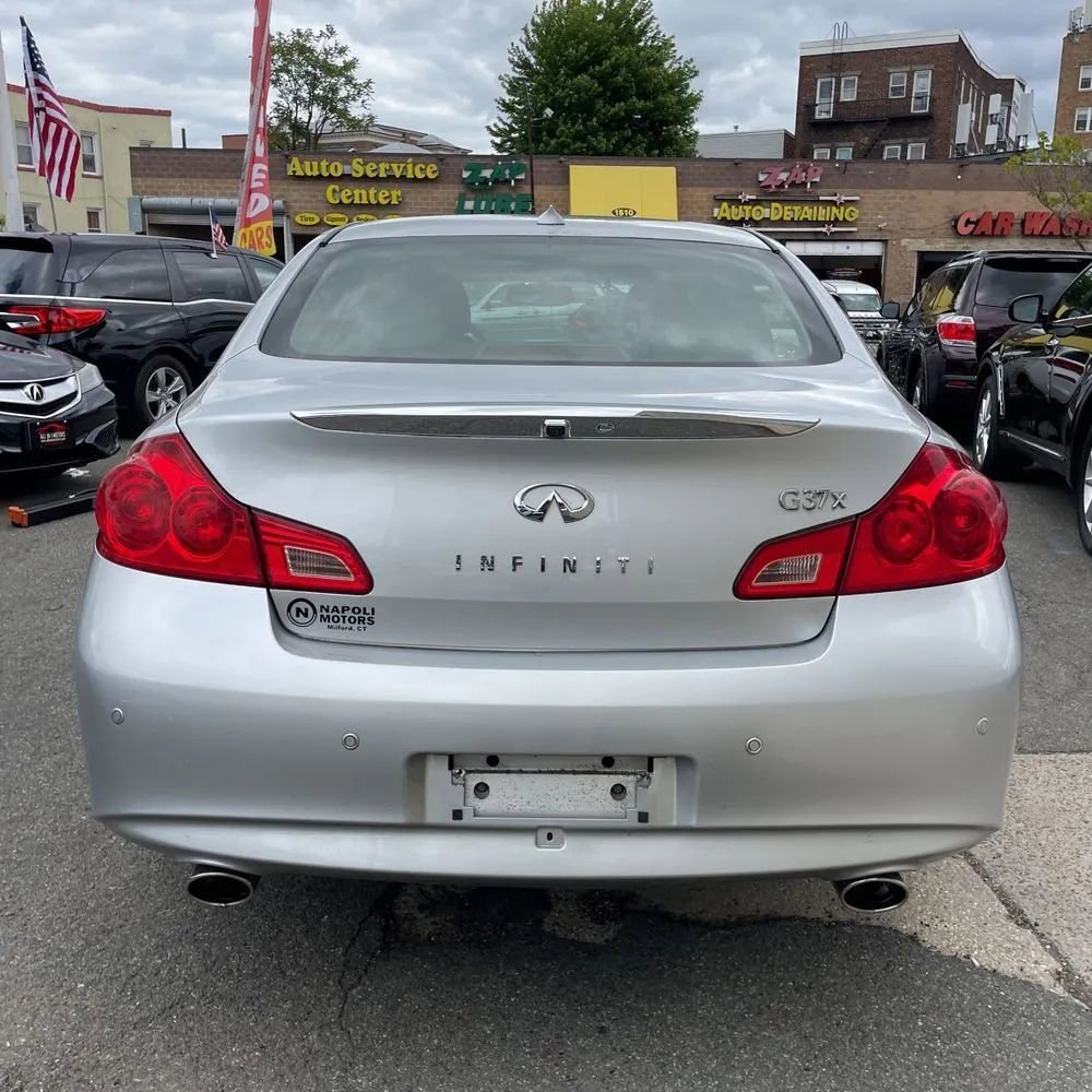 Used 2013 INFINITI G37 x Sedan w/ Premium Pkg AWD/4WD image 7
