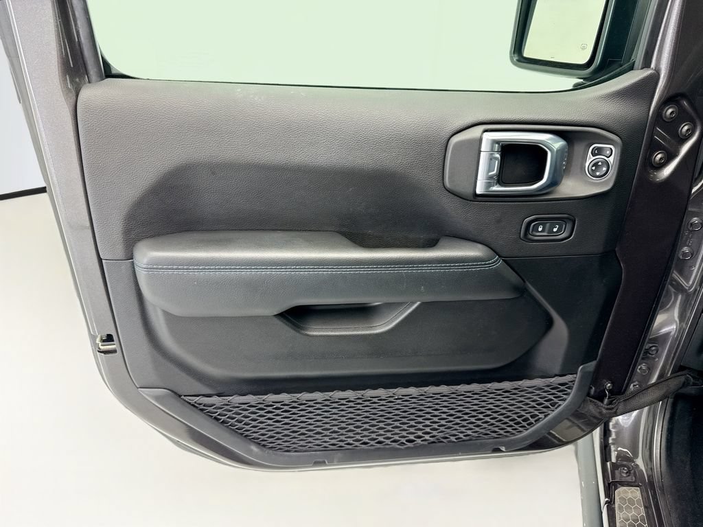 Used 2021 Jeep Wrangler Unlimited Rubicon 4xe w/ Steel Bumper Group AWD/4WD image 23