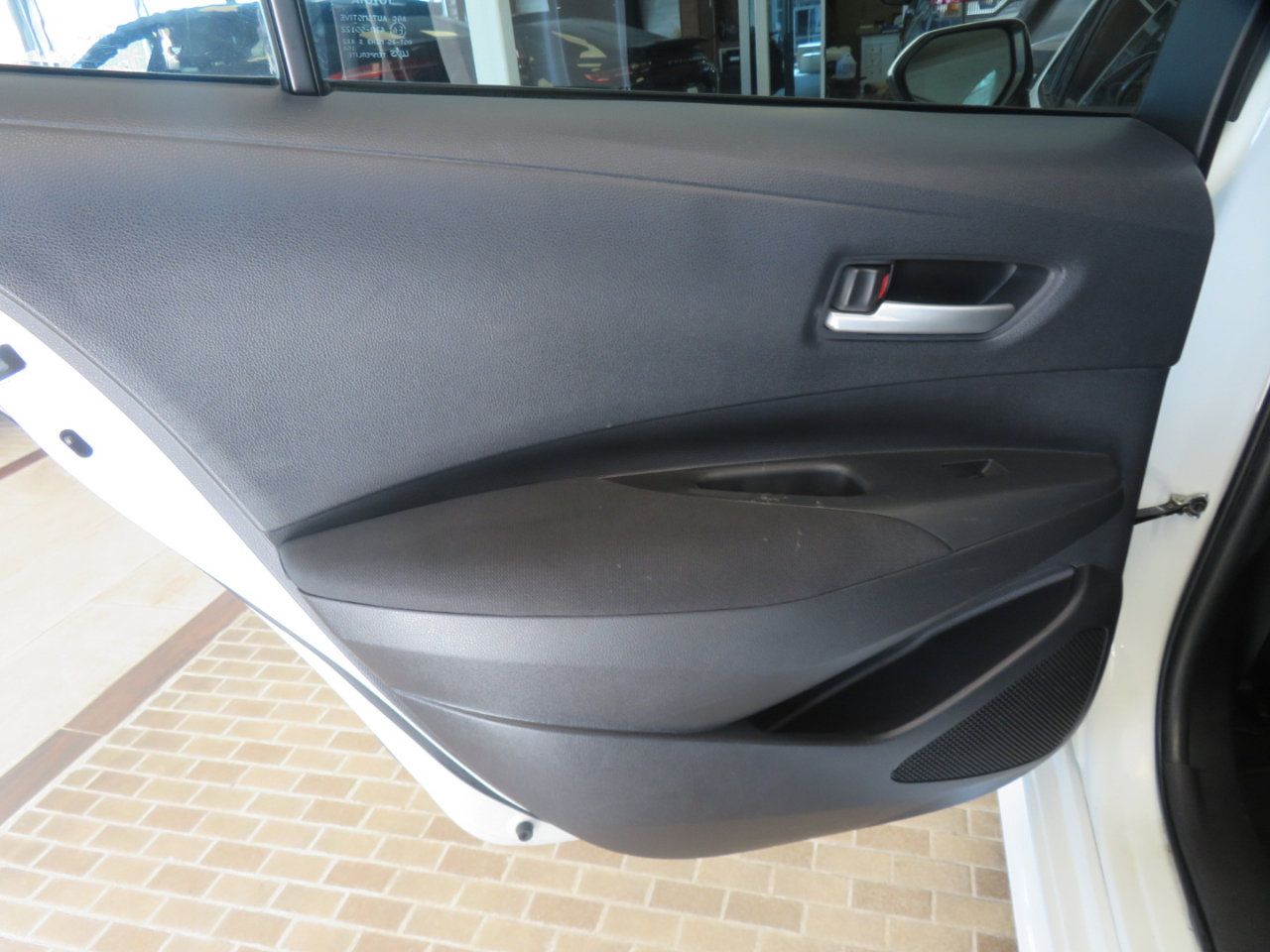 Used 2020 Toyota Corolla LE image 17