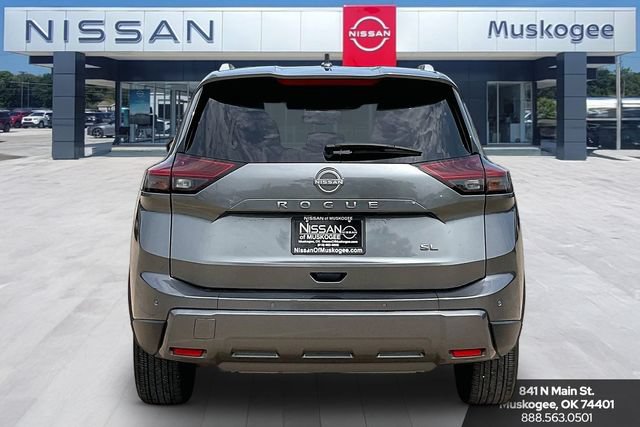 Used 2026 Nissan Rogue SL FWD image 6