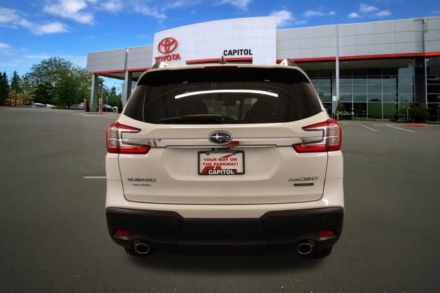 Used 2025 Subaru Ascent Touring w/ Popular Package #2 AWD/4WD image 4