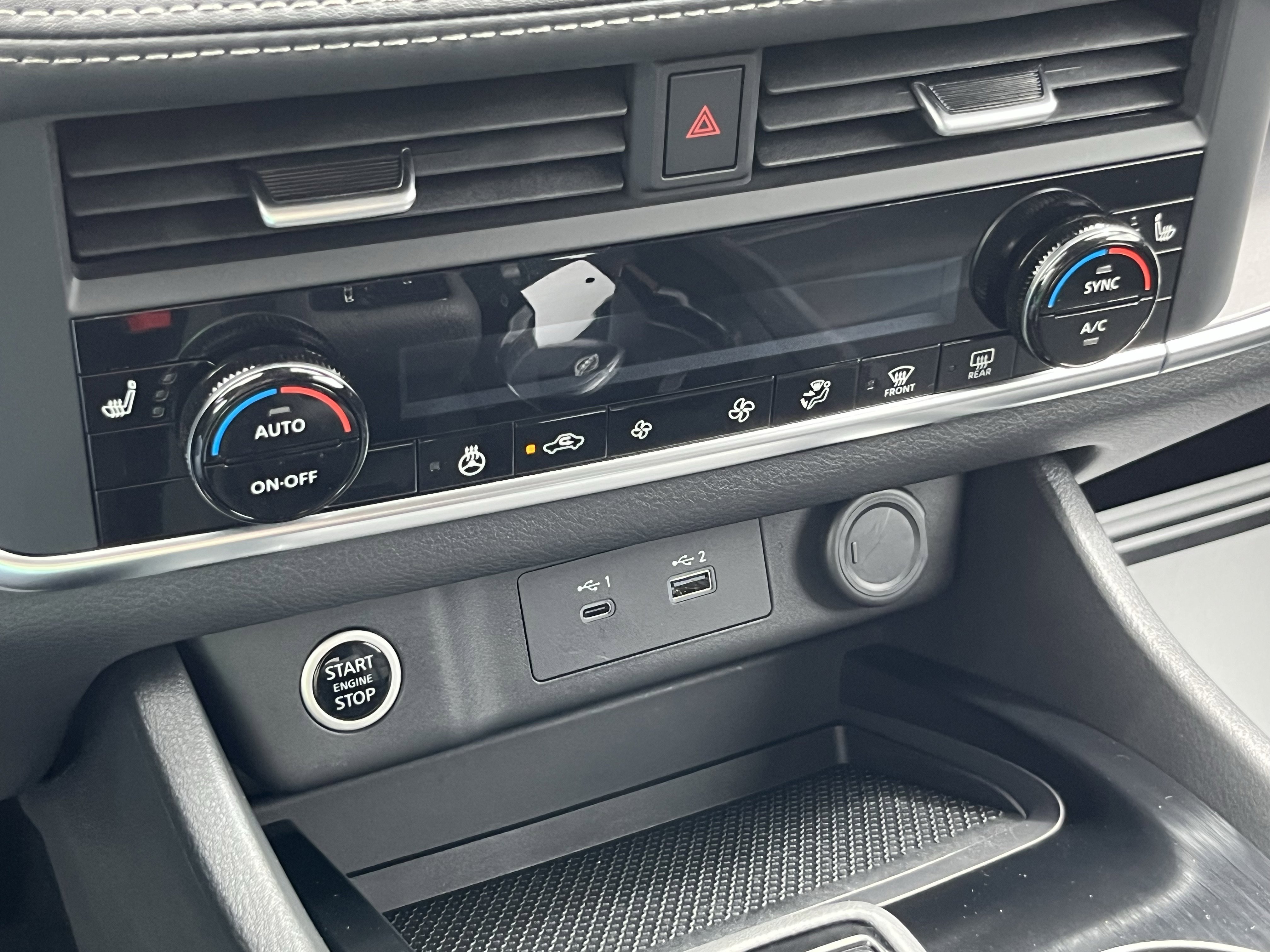 Used 2023 Nissan Rogue SV w/ SV Premium B Package AWD/4WD image 29