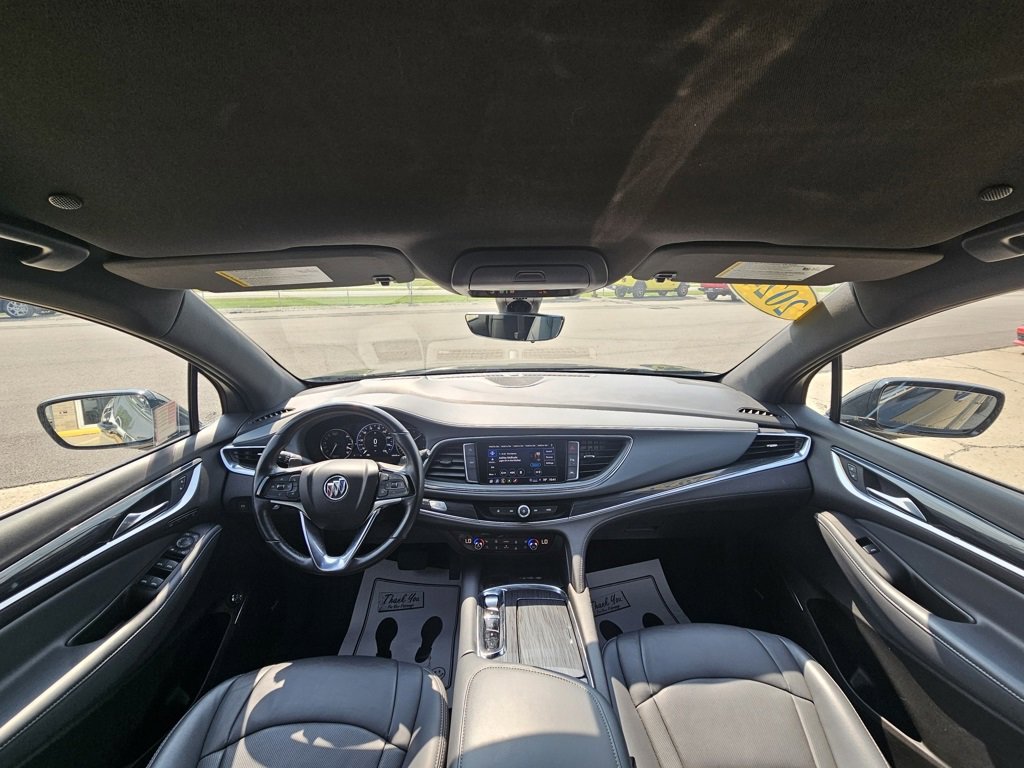 Used 2024 Buick Enclave Premium image 32