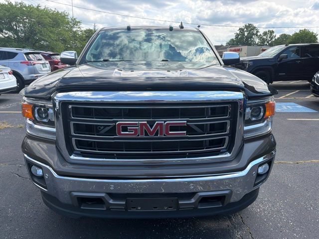 Used 2015 GMC Sierra 1500 SLT w/ SLT Preferred Package AWD/4WD image 2