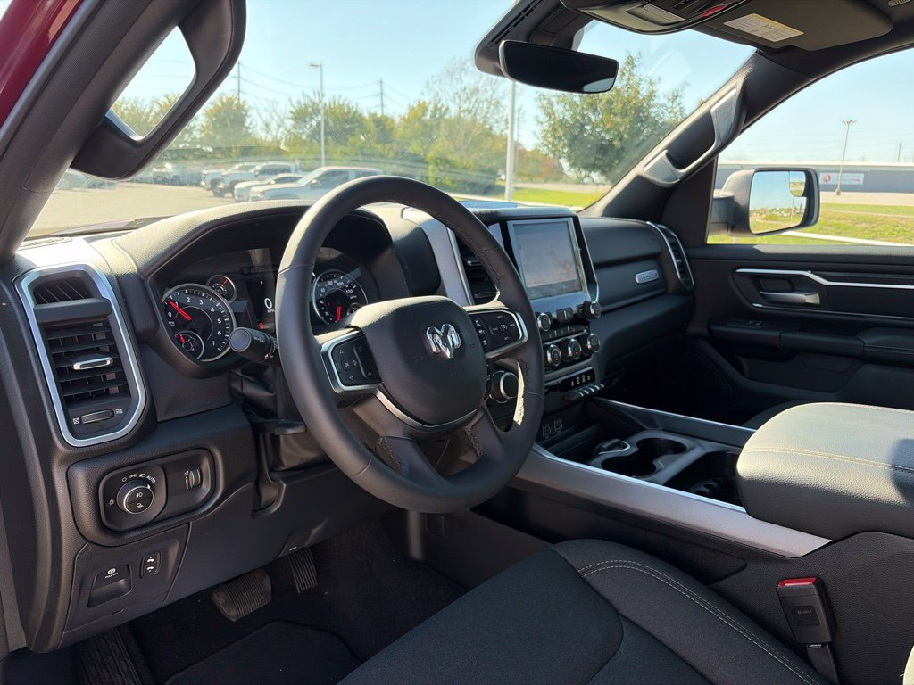 Used 2025 RAM 1500 Big Horn AWD/4WD image 43