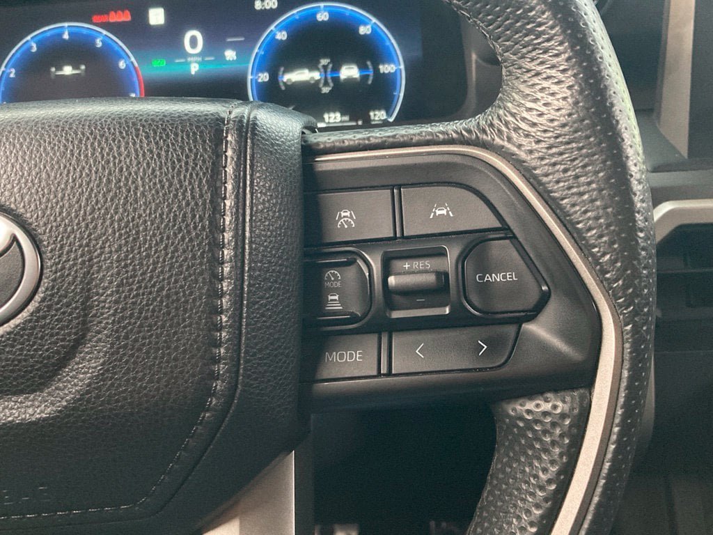 Used 2024 Toyota Tacoma TRD Sport AWD/4WD image 17