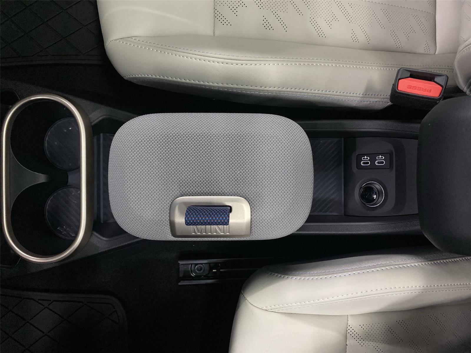 Certified 2025 MINI Cooper S image 27