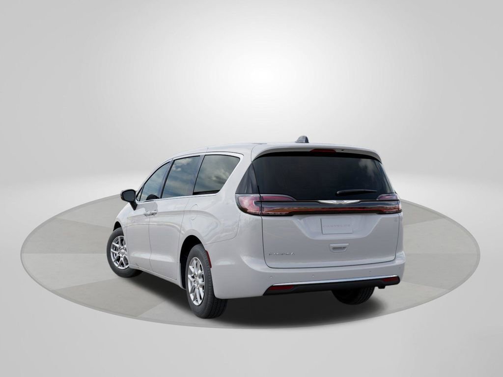New 2026 Chrysler Pacifica Select video 3