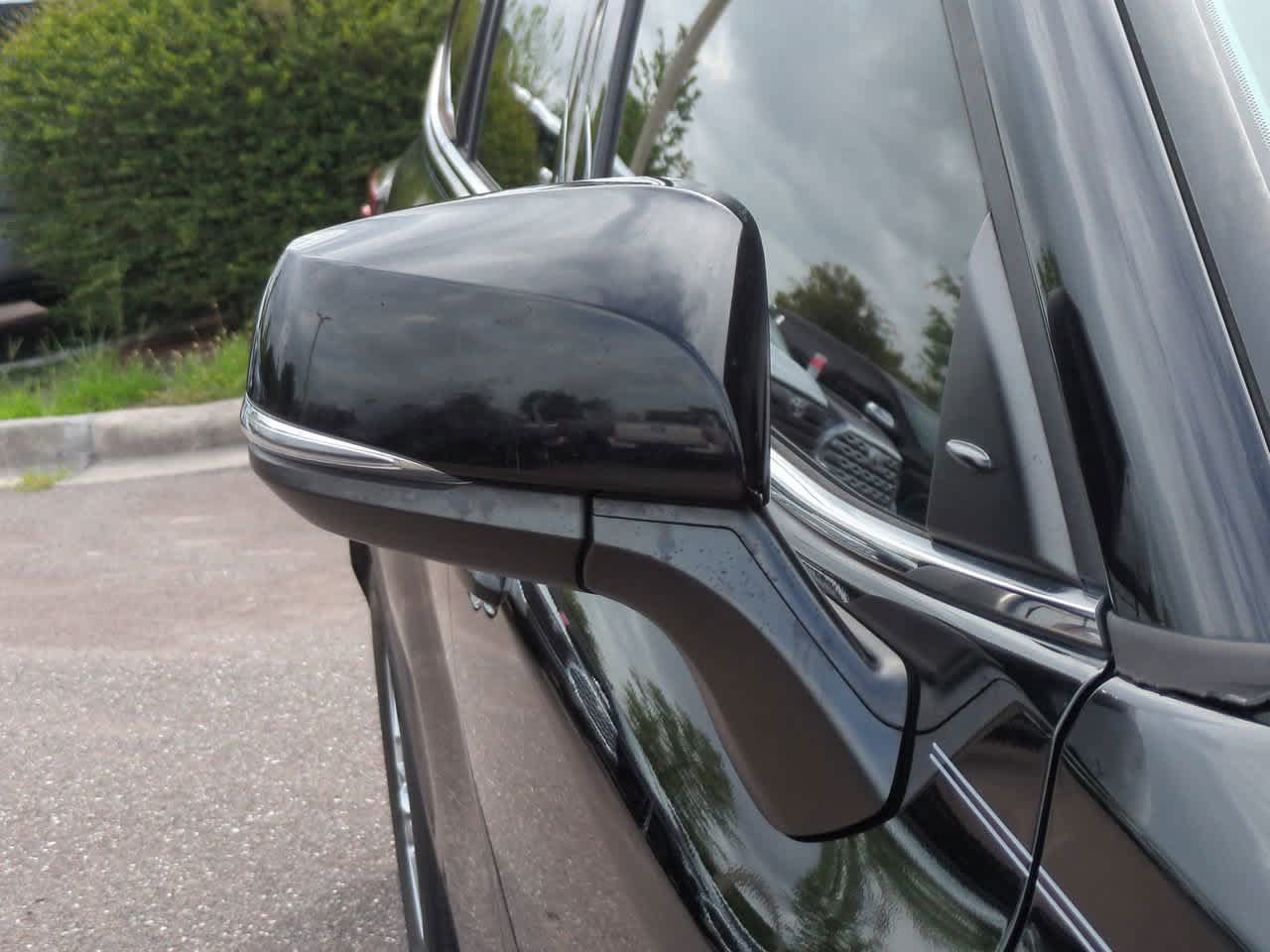Certified 2021 Toyota Highlander L FWD image 12