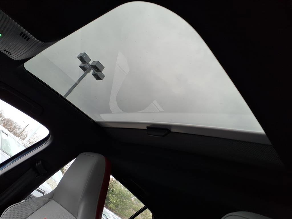 New 2026 Volkswagen GTI SE image 6