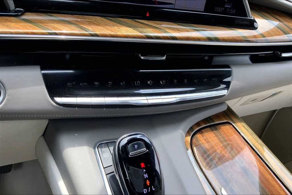 Used 2023 Cadillac Escalade Premium Luxury Platinum AWD/4WD image 29