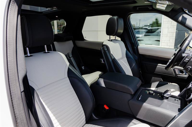 Used 2022 Land Rover Discovery S R-Dynamic AWD/4WD image 25