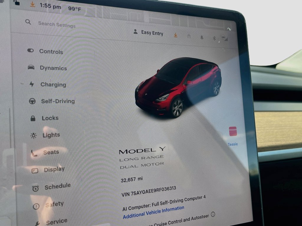 Used 2024 Tesla Model Y Long Range AWD/4WD image 12