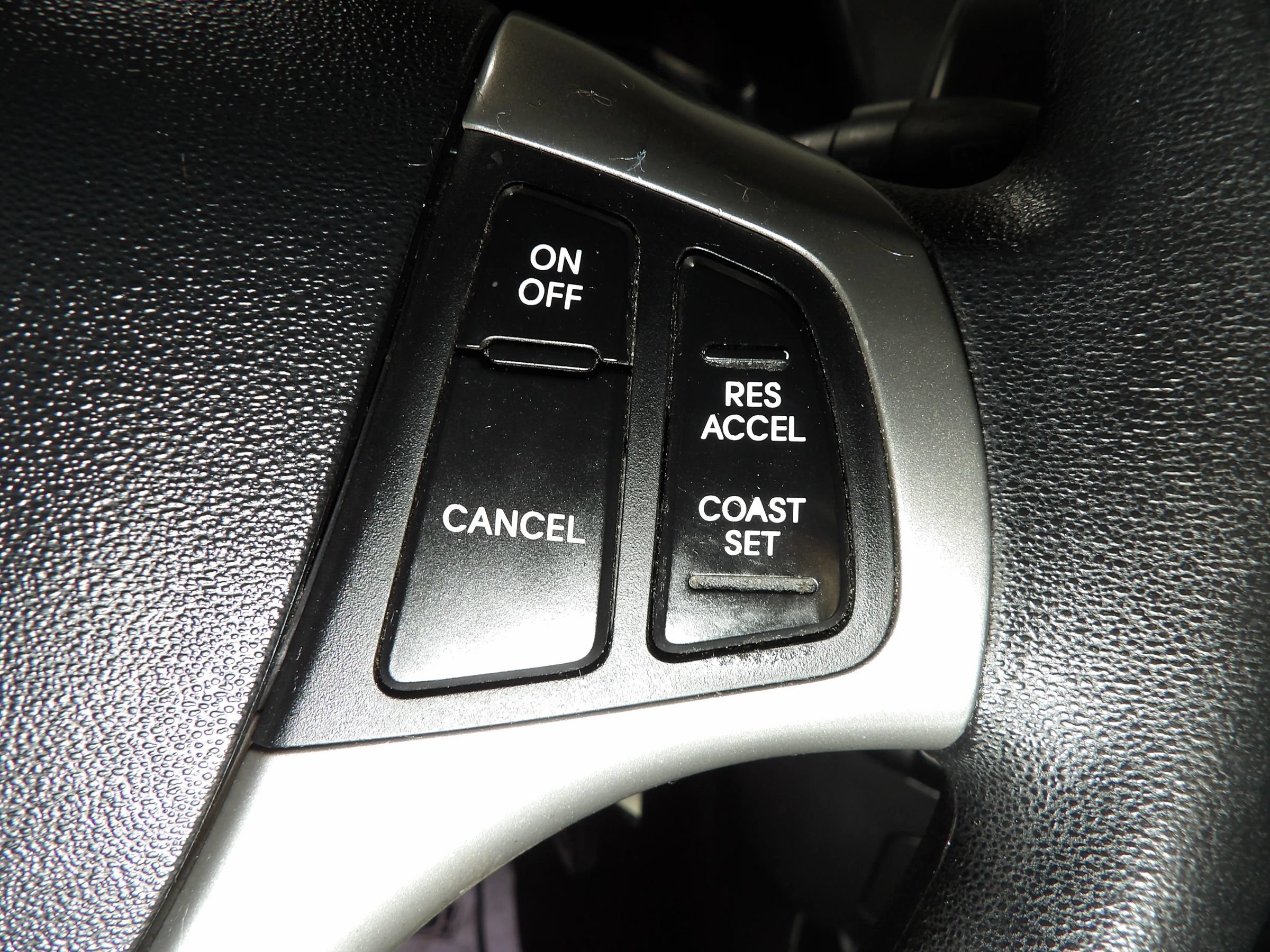 Used 2010 Hyundai Elantra SE FWD image 16