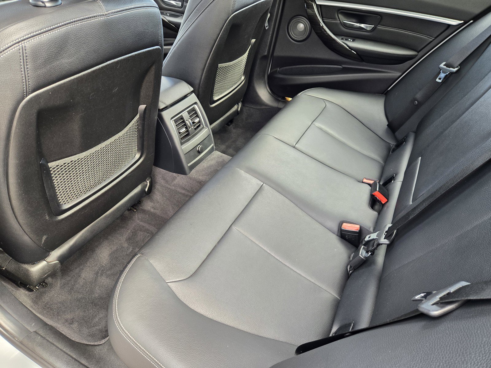 Used 2018 BMW 330i Sedan RWD image 12