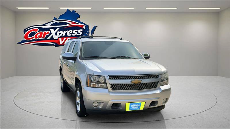 Used 2014 Chevrolet Suburban LTZ RWD image 8
