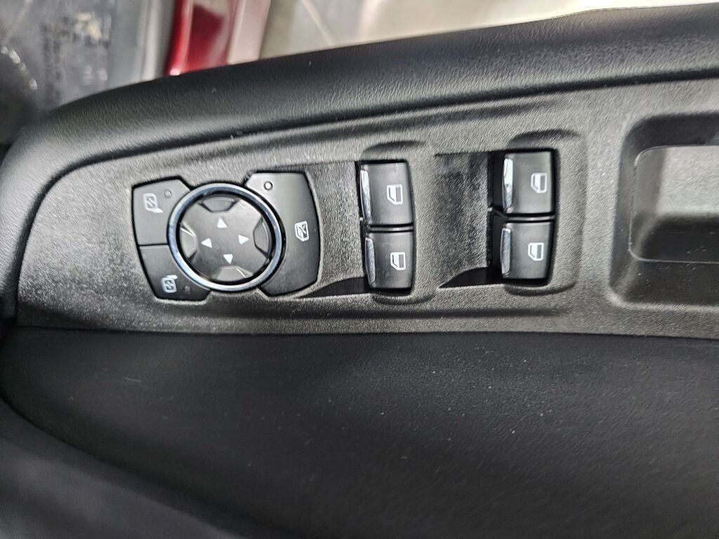 Used 2024 Ford Edge SEL AWD/4WD image 24