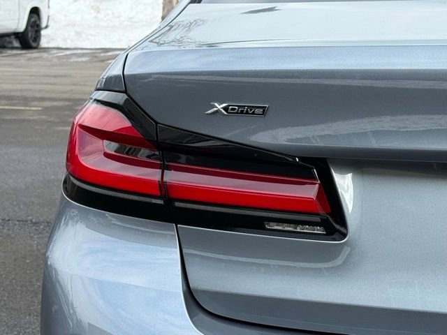 Used 2022 BMW 540i xDrive w/ Premium Package image 15