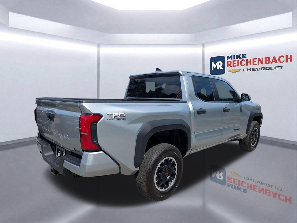 Used 2024 Toyota Tacoma TRD Off-Road AWD/4WD image 4