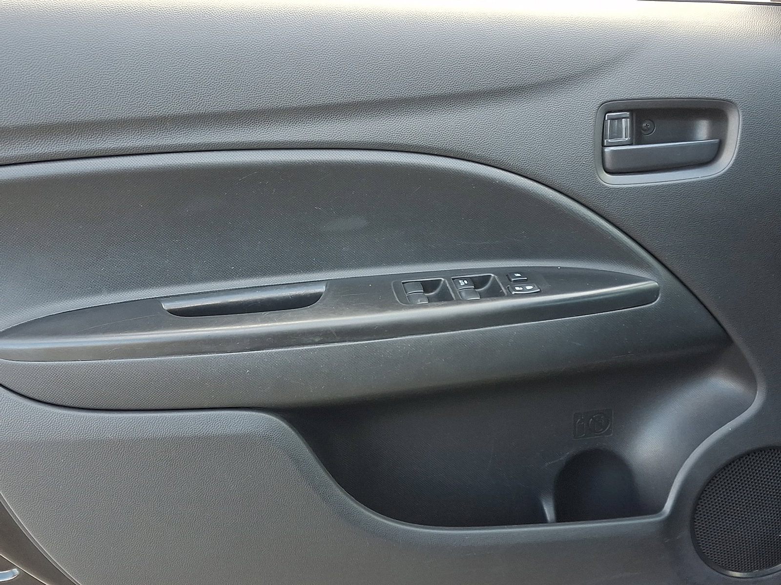 Used 2021 Mitsubishi Mirage ES image 14