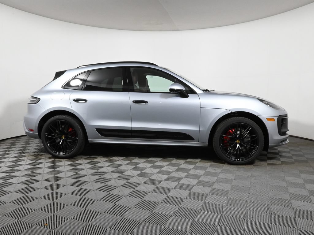 Used 2026 Porsche Macan GTS AWD/4WD image 8